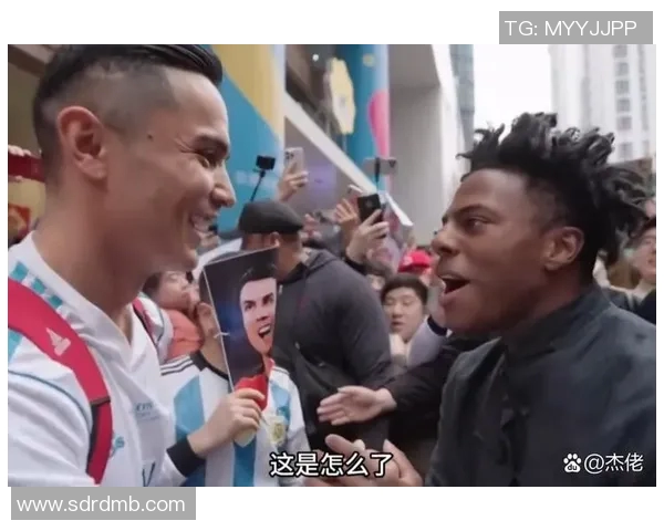 河南网红恶搞足球明星引发热议网友纷纷点赞与吐槽交织