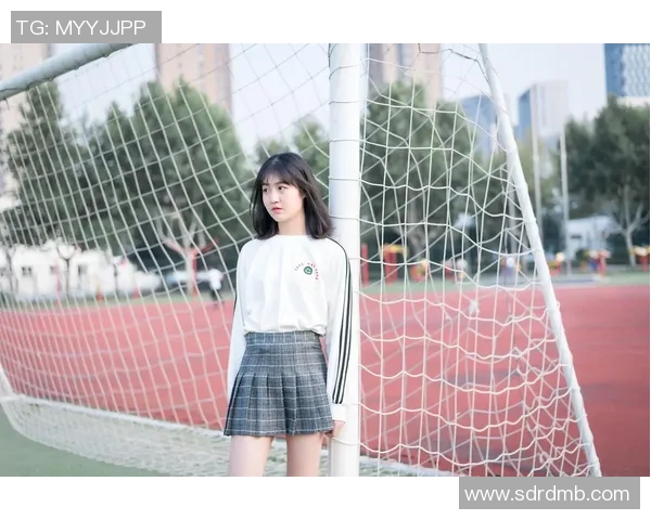 当中国女生邂逅足球明星的瞬间她们的心跳与梦想交织的故事