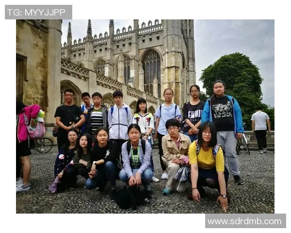 美国足球明星在中国的精彩之旅与文化交流活动全记录