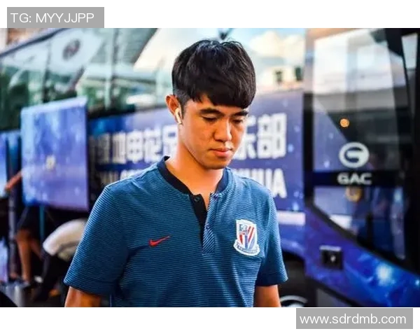 滨州足球明星李建滨的成长之路与职业生涯回顾